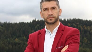 Photo of Građani se okupili ispred Općine Ilijaš, Dovadžija traži da se prebroje svi glasovi