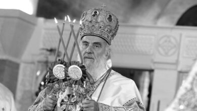 Photo of Beograd: Vernici se opraštaju od preminulog patrijarha Irineja