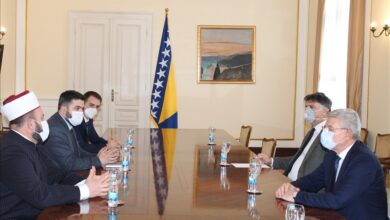 Photo of Džaferović primio delegaciju Islamske zajednice u Crnoj Gori na čelu sa reisu-l-ulemom Fejzićem