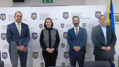 Photo of BiH: Tadić sa Sandersom razgovarala o borbi protiv terorizma