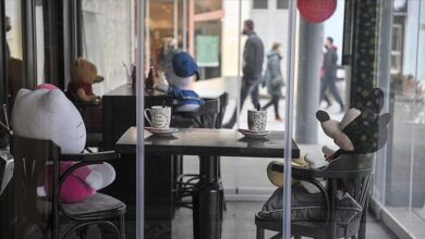 Photo of Sarajevo: Građani kafu piju u parkovima, a u kafiću likovi iz crtića