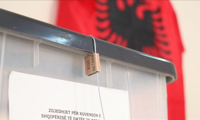 Parlamentarni izbori u Albaniji: Zatvorena birališta
