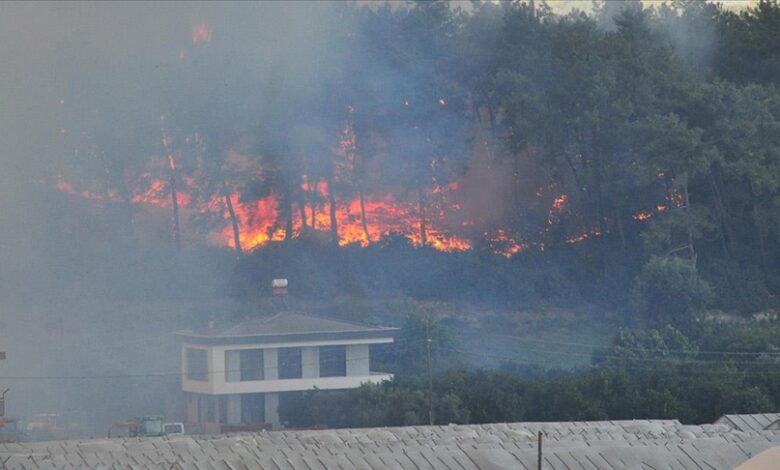 Turska: Snimci iz zraka stambenih objekata uništenih u požaru u Antaliji