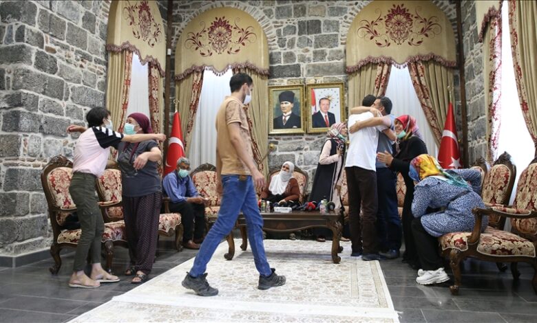Povratak djece dočekale još tri porodice koje su protestovale u Diyarbakiru
