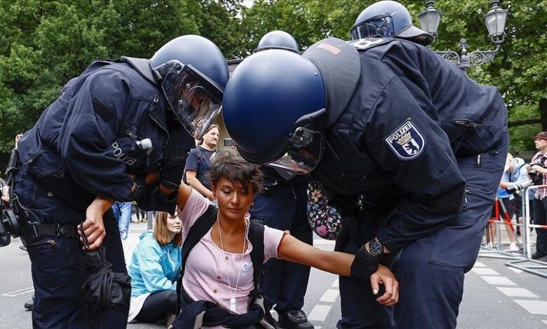 Njemačka policija na meti kritika zbog prekomjerne upotrebe sile na protestima