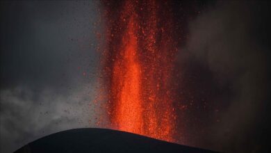 Photo of Nastavljena erupcija vulkana dok lava uništava sve pred sobom