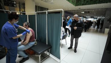 Photo of Građani čekali u redu na punktu u Importanne Shopping Centru