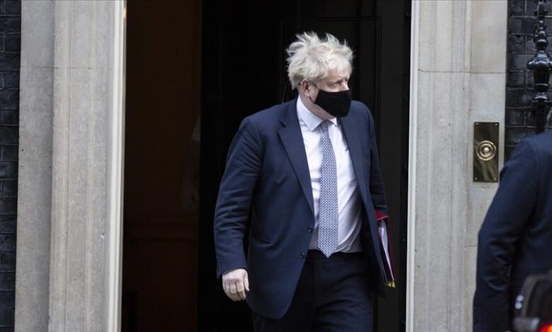 Boris Johnson na udaru kritika zbog zabave, traži se njegova ostavka