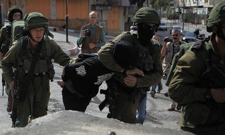 Izraelska policija privela 15 palestinskih mladića u Al-Qudsu