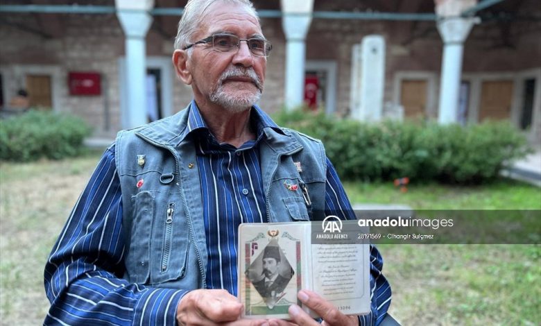 Jedan od posljednjih potomaka Osmanlija u Južnoafričkoj Republici sretan zbog ličnih dokumenata Turkiye