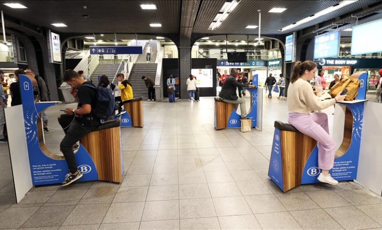 Na željezničkoj stanici u Briselu pedalanjem može se napuniti mobilni telefon