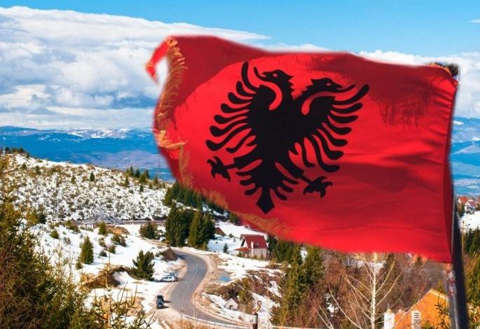 Albanija danas obilježava 110 godina nezavisnosti Albanija danas obilježava 110 godina nezavisnosti