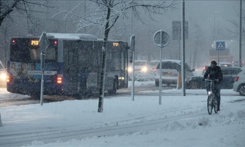 Snijeg u Švedskoj doveo do poremećaja u javnom prevozu
