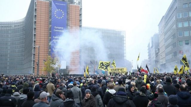 Belgija: Više od 15.000 demonstranata u Briselu tražilo bolje plate i zaštitu od visokih cijena energije Belgija: Više od 15.000 demonstranata u Briselu tražilo bolje plate i zaštitu od visokih cijena energije