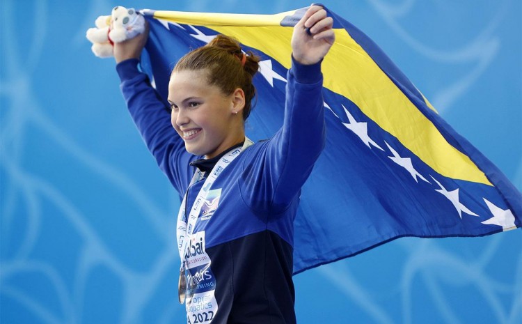 Bh. plivačica Lana Pudar osvojila peto mjesto u finalu SP-a u Melbourneu Bh. plivačica Lana Pudar osvojila peto mjesto u finalu SP-a u Melbourneu