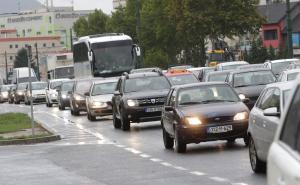 BiH: Promet vozila pojačan na saobraćajnicama u gradskim centrima
