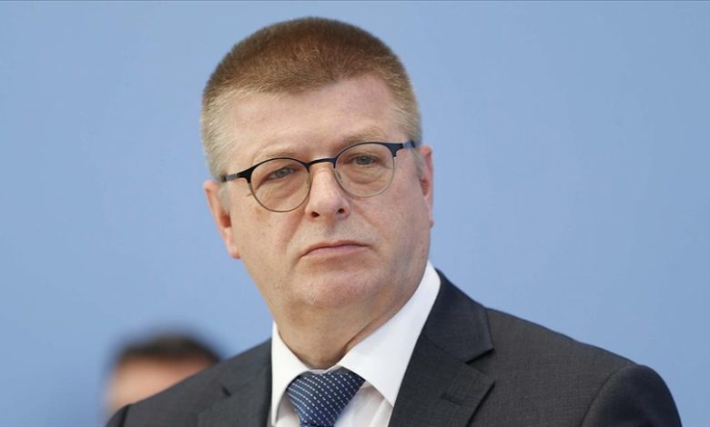 Šef obavještajne službe Njemačke: Uhapšeni ekstremni desničari imali oružje i konkretne planove napada Šef obavještajne službe Njemačke: Uhapšeni ekstremni desničari imali oružje i konkretne planove napada