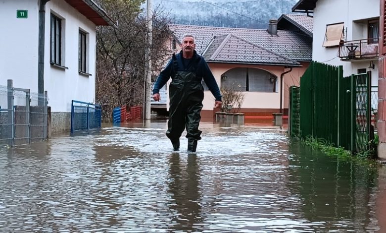 Rijeke u porastu, u KS pojedinačne prijave poplavljenih objekata Rijeke u porastu, u KS pojedinačne prijave poplavljenih objekata