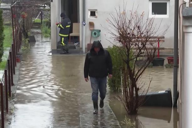 BiH: Zbog obilnih padavina u utorak i srijedu moguće izlijevanja pojedinih riječnih tokova