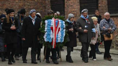 Photo of Godišnjica oslobođenja Auschwitza: Vraćanje na mjesto stradanja i strašnih zločina
                            
                                Godišnjica oslobođenja Auschwitza: Vraćanje na mjesto stradanja i strašnih zločina