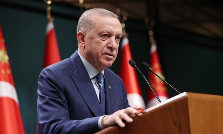 Erdogan: Zaključili smo da je nedjelja, 14. maja 2023. godine, najbolji datum za održavanje izbora u Republici Turkiye 
 Erdogan: Zaključili smo da je nedjelja, 14. maja 2023. godine, najbolji datum za održavanje izbora u Republici Turkiye