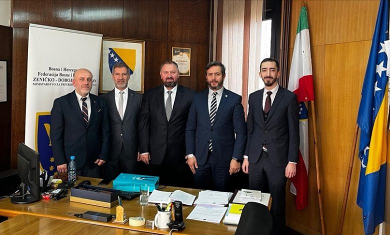 Delegacija Fondacije "Maarif" u BiH posjetila Ministarstvo privrede Zeničko-dobojskog kantona Delegacija Fondacije "Maarif" u BiH posjetila Ministarstvo privrede Zeničko-dobojskog kantona
