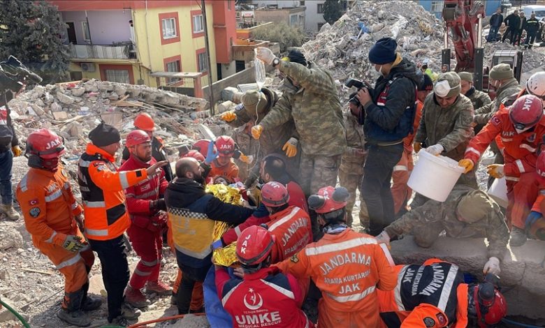 Turkiye: Četverogodišnja djevojčica spašena iz ruševina nakon 132 sata