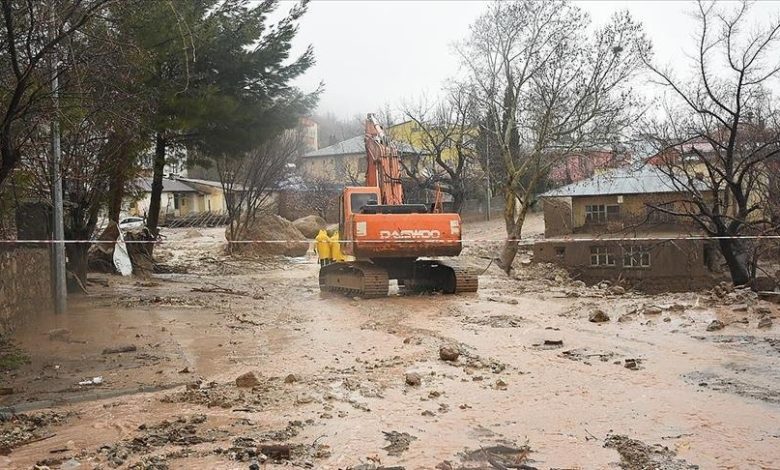 Broj poginulih u poplavama na jugoistoku Turkiye povećan na 14 Broj poginulih u poplavama na jugoistoku Turkiye povećan na 14