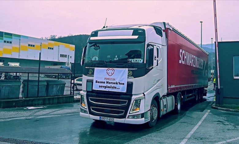 BiH: Novi konvoj pomoći od 40 kamiona Udruženja Pomozi.ba krenuo prema Turkiye i Siriji BiH: Novi konvoj pomoći od 40 kamiona Udruženja Pomozi.ba krenuo prema Turkiye i Siriji