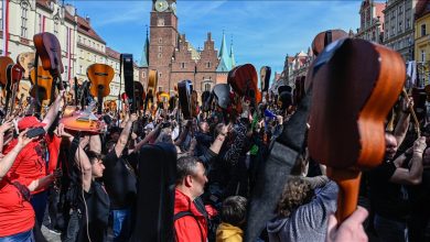 Photo of Skoro osam hiljada gitarista u Poljskoj u pokušaju obaranja Guinnessovog rekorda