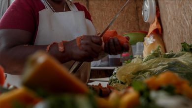 Nigerijska kuharica kuhala 100 sati bez pauze i ušla u Guinnesovu knjigu rekorda Photo of Nigerijska kuharica kuhala 100 sati bez pauze i ušla u Guinnesovu knjigu rekorda