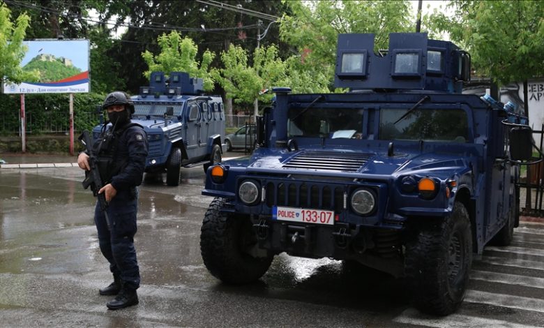 Kosovo: U Zvečanima mirno, policija i gradonačelnik u zgradi Opštine