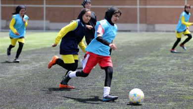 Photo of Afganistanke treniraju fudbal u Iranu: Sanjaju da igraju za velike timove