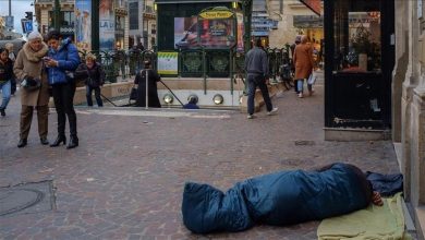 Photo of Francuska ministrica sporta tvrdi da izmještanje beskućnika i tražitelja azila iz Pariza nema veze sa Olimpijadom