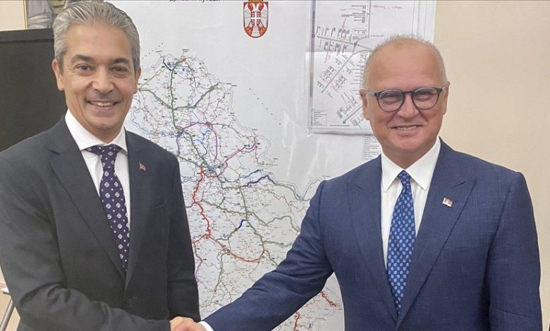Beograd: Ministar Vesić ugostio ambasadora Turkiye u Srbiji Aksoya