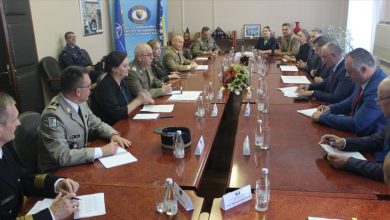 Photo of Ministar odbrane BiH Helez primio direktora Međunarodnog vojnog osoblja NATO-a generala Adamczaka