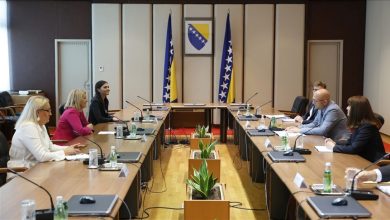 Photo of Krišto sa Sarrazinom razgovarala o aktuelnoj političkoj situaciji i evropskom putu BiH