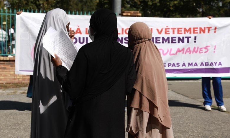 Najviši francuski sud odbacio žalbu na zabranu nošenja abaje u školama