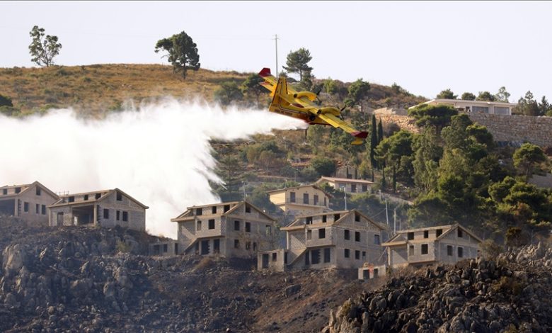 Šumski požari na Siciliji: Vatra se proširila do naseljenih područja