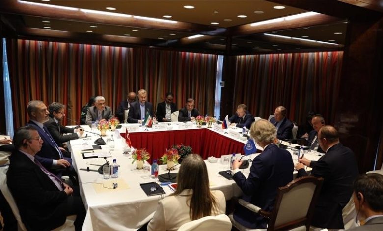 Šefovi diplomacija Turkiye, Irana i Rusije održali sastanak u okviru Astana platforme Šefovi diplomacija Turkiye, Irana i Rusije održali sastanak u okviru Astana platforme