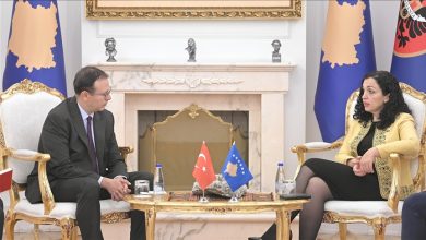 Photo of Predsjednica Kosova Osmani razgovarala s turskim ambasadorom Angilijem