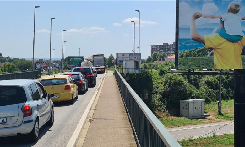 Pojačan promet na izlazu iz BiH na prelazima Gradiška i Velika Kladuša