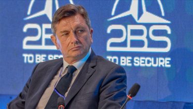 Pahor: Ako se ispostavi da iza događaja na sjeveru Kosova stoji Srbija, to bi bio znak da ostaje u sferi Moskve
Pahor: Ako se ispostavi da iza događaja na sjeveru Kosova stoji Srbija, to bi bio znak da ostaje u sferi Moskve Photo of Pahor: Ako se ispostavi da iza događaja na sjeveru Kosova stoji Srbija, to bi bio znak da ostaje u sferi Moskve
Pahor: Ako se ispostavi da iza događaja na sjeveru Kosova stoji Srbija, to bi bio znak da ostaje u sferi Moskve