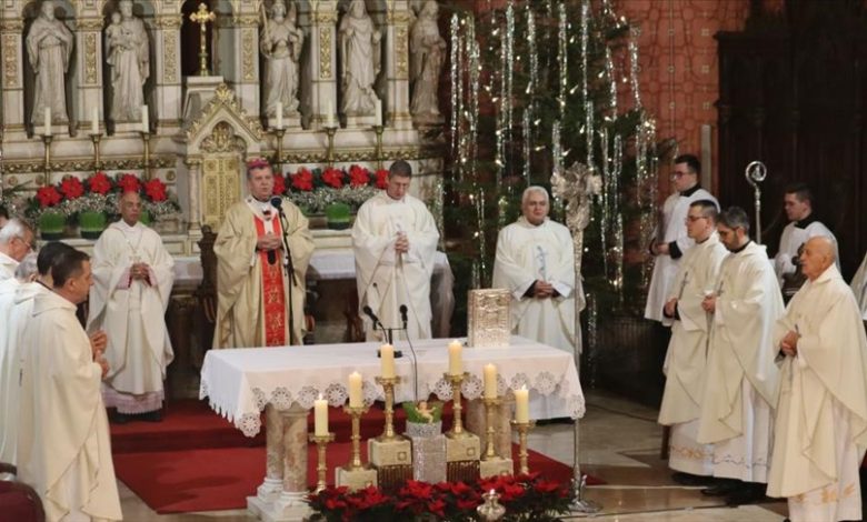 Ponoćka u sarajevskoj katedrali: Isus je svjedok Božje ljubavi prema čovjeku