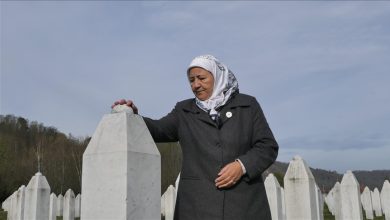Photo of Srebrenička majka Efendić o odluci Suda u Hagu: Prioritet je prekid vatre i da stane ubijanje civila