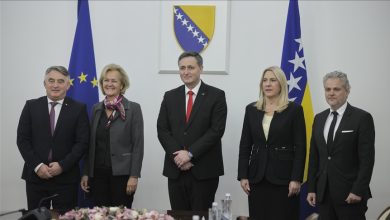 Photo of Eichhorst sa članovima Predsjedništva BiH: Iskoristiti povoljan trenutak za dobijanje početka pregovora o pristupanju EU