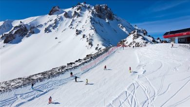 Photo of Turkiye: Ljubitelji skijanja na poznatom skijalištu Erciyes uživaju i u martu