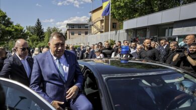 Photo of Dodik napustio zgradu Suda BiH, pristalice uzvikivale "Mile, Mile"