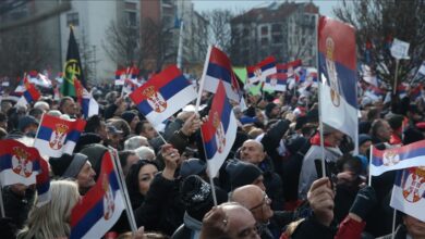 Photo of Autobus iz RS-a kamenovan na povratku s mitinga u Sremskoj Mitrovici