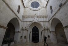 Photo of Portugal kaže da sprečavanje ulaska latinskog patrijarha u jerusalimsku crkvu "zaslužuje duboku osudu"